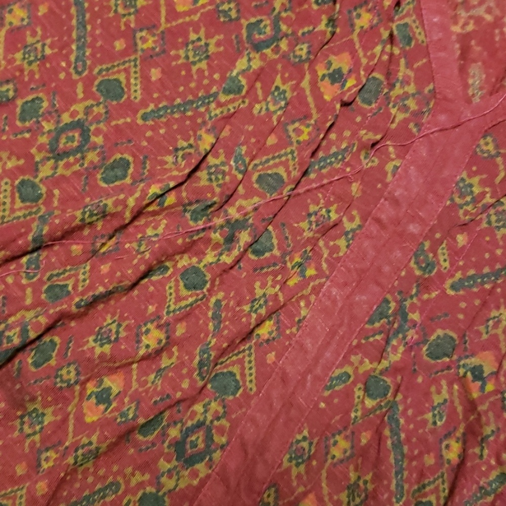 Lucky Brand 3X plus size vee neck dark red top - Picture 2 of 4